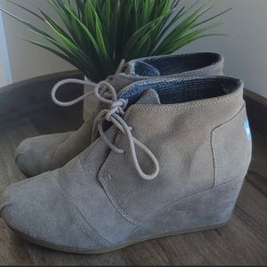 Toms Dessert Wedge Bootie Size 7